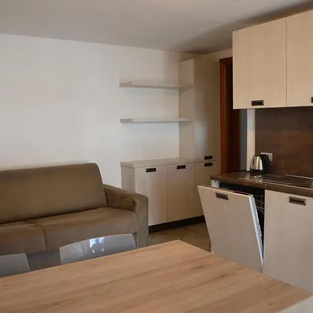Apartment Aura *